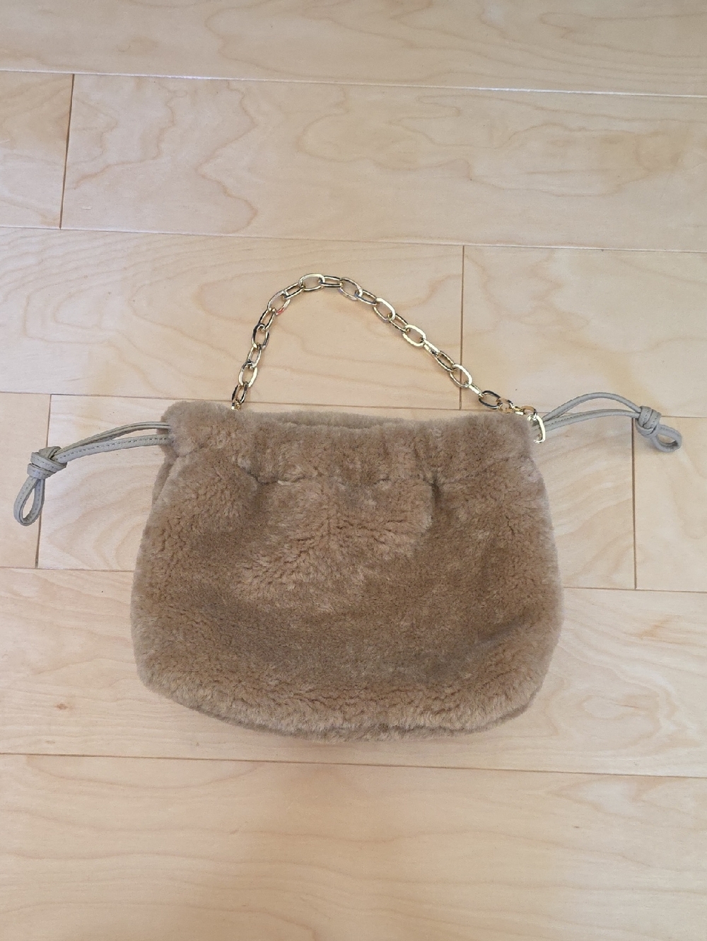 Universal Thread Plush Faux Fur Shoulder Bag with Gold Chain - Tan